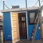 Houseboat Bluseadream Dolphin 2 *