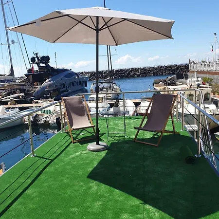 Houseboat Bluseadream Dolphin 2 *
