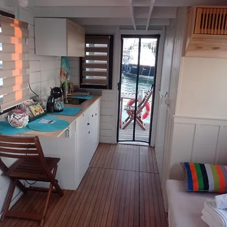 Houseboat Bluseadream Dolphin 2 Ботель Альгеро
