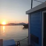 Houseboat Bluseadream Dolphin 2 Botel Alghero